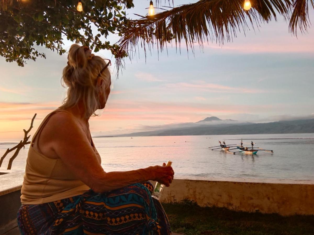 Rumah Nalu Surf Camp Krui Eksteriør billede